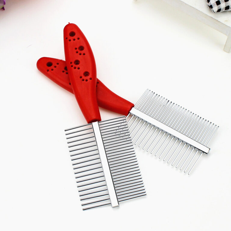 Hair brush for cats and dogs
